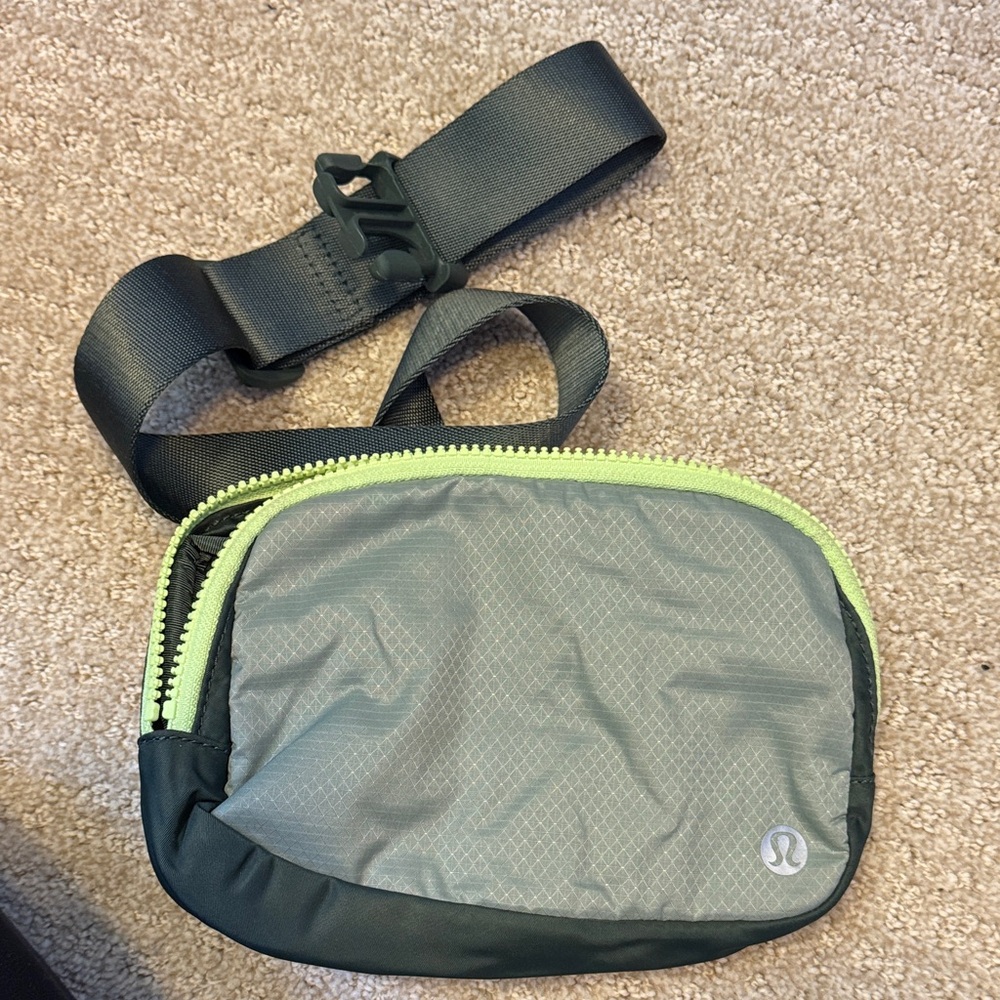 lululemon Belt Bag